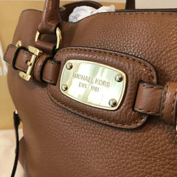 Michael Kors Hamilton Tote - Picture 5 of 9